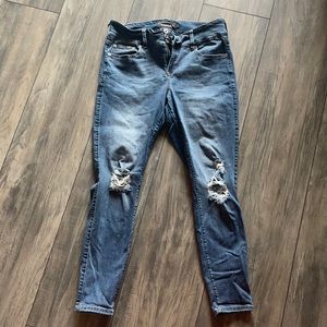 Torrid distressed jeggings